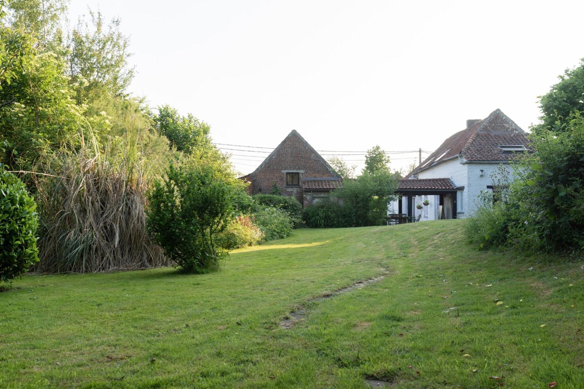 La Bergerie Chambre D'Hotes Leuze-en-Hainaut Екстериор снимка